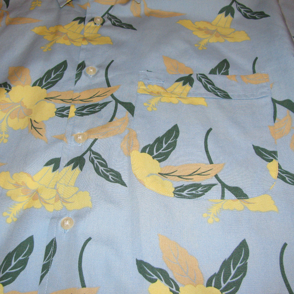 Tommy Hilfiger Floral Casual Button Shirt SS Small - Picture 4 of 8
